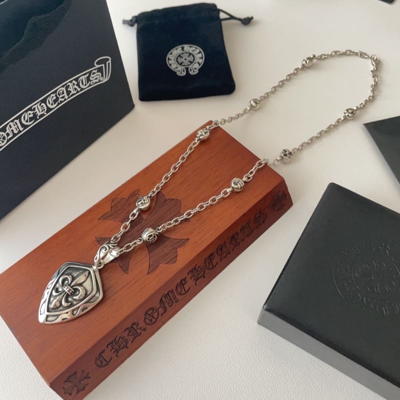 Ch**me He**ts necklaces